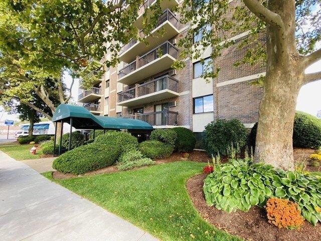 2 bedroom, Watertown MA 02472 105417184