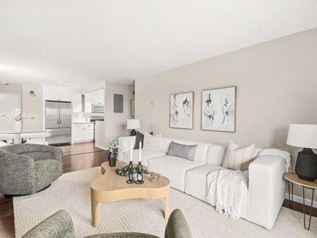 2 bedroom, Watertown MA 02472 105515638