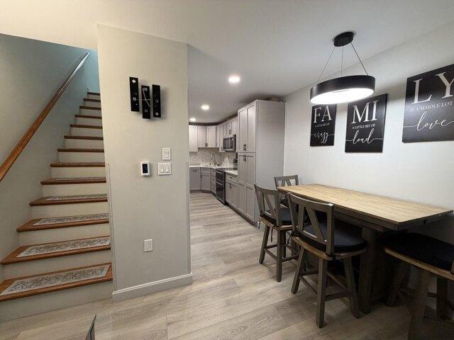 2 bedroom, Waterville ME 04901 105535502