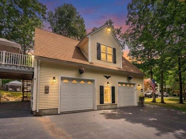2 bedroom, Waterboro ME 04030 105872120