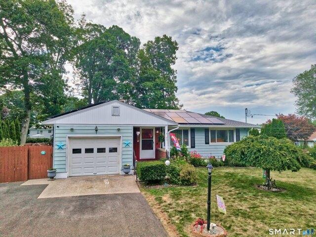 2 bedroom, Waterbury CT 06705 104407019