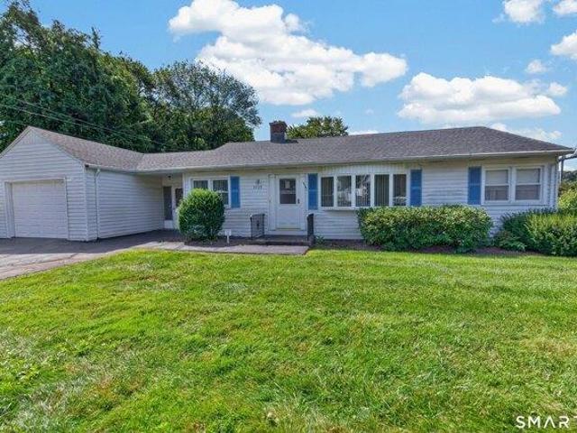 2 bedroom, Waterbury CT 06705 105425347