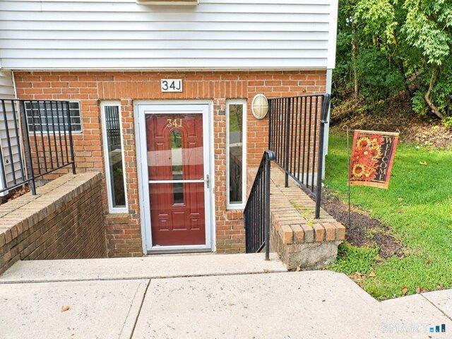 2 bedroom, Waterbury CT 06708 105550672