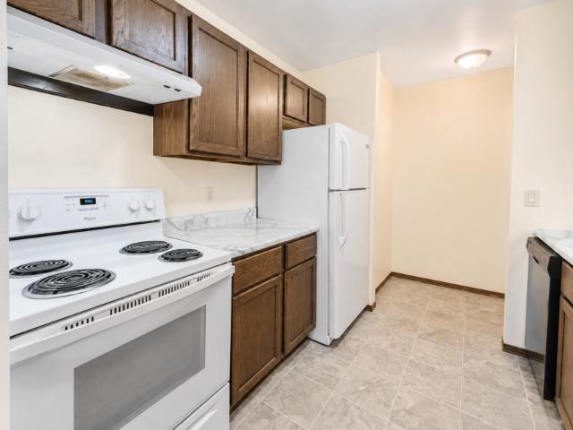 2 bedroom, Waunakee WI 53597 103897934