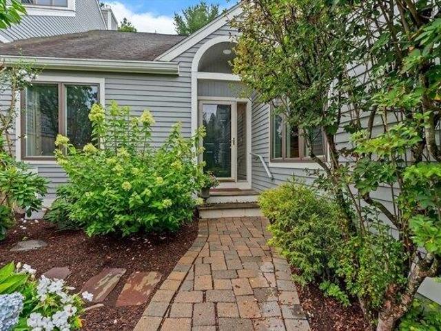 2 bedroom, Wayland MA 01778 105511975