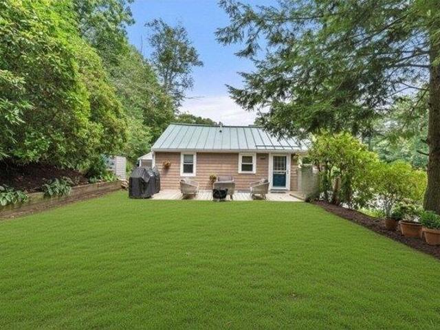 2 bedroom, Wayland MA 01778 105516719