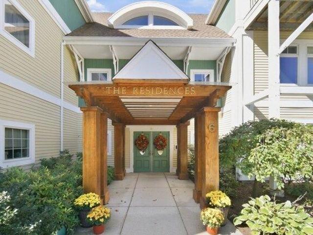 2 bedroom, Wayland MA 01778 105549742