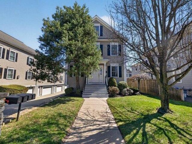 2 bedroom, Waltham MA 02453 104569764