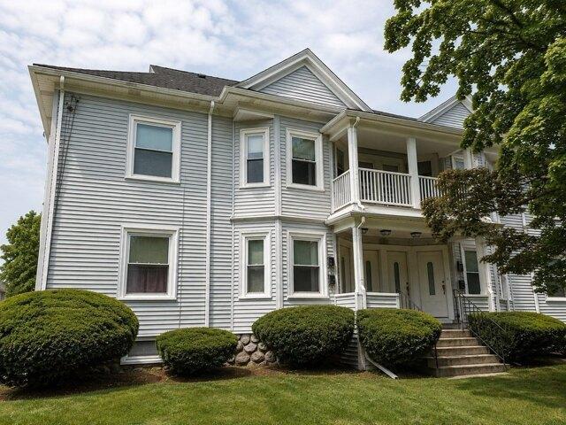 2 bedroom, Waltham MA 02453 105439867