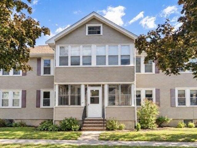 2 bedroom, Waltham MA 02453 105553222