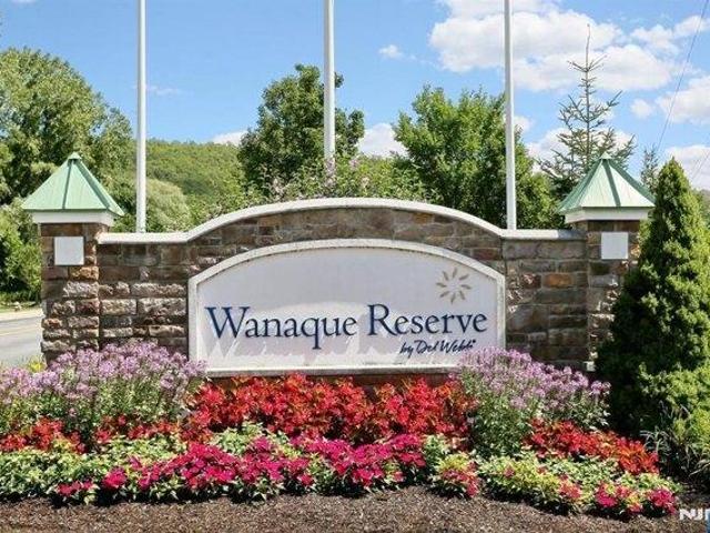 2 bedroom, Wanaque NJ 07465 105888115