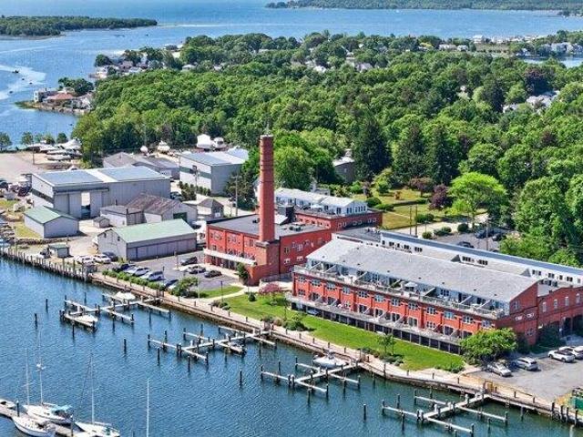 2 bedroom, Wareham MA 02571 105416666