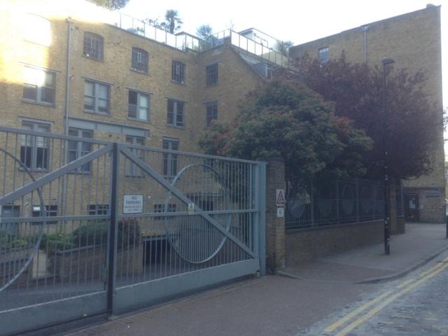 2 Bedroom Warehouse Conversion Flat to Rent