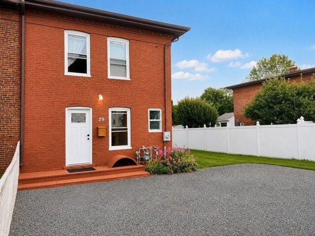 2 bedroom, Warren MA 01092 105589346