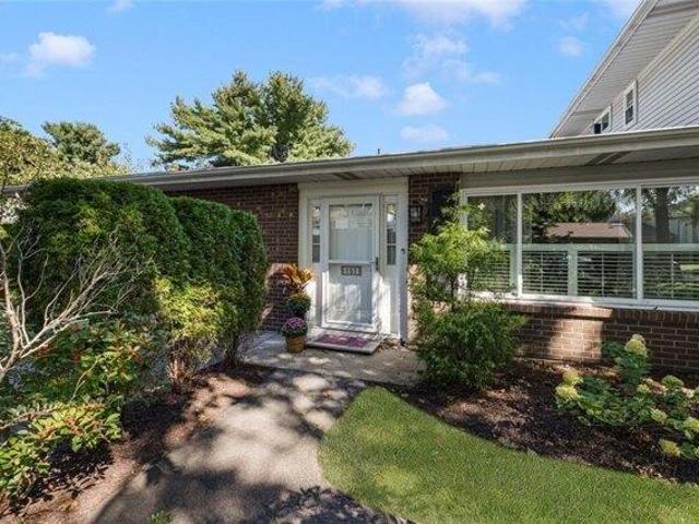 2 bedroom, Warwick RI 02886 105561759