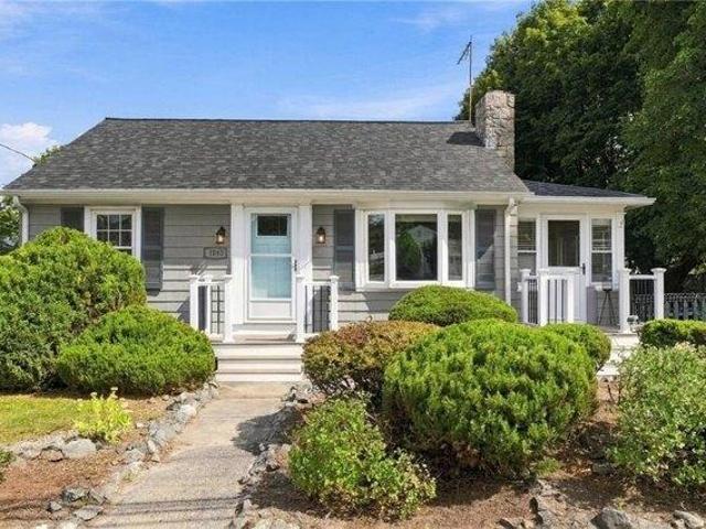 2 bedroom, Warwick RI 02886 105649387