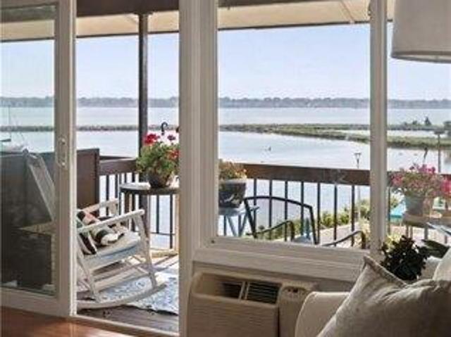 2 bedroom, Warwick RI 02888 105496306
