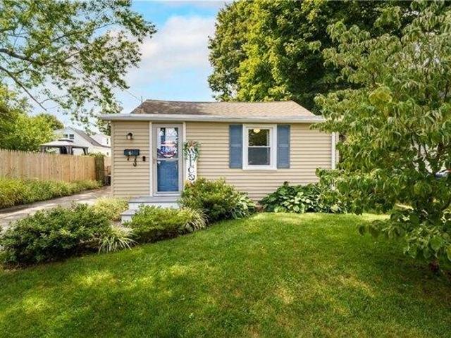 2 bedroom, Warwick RI 02889 105511612
