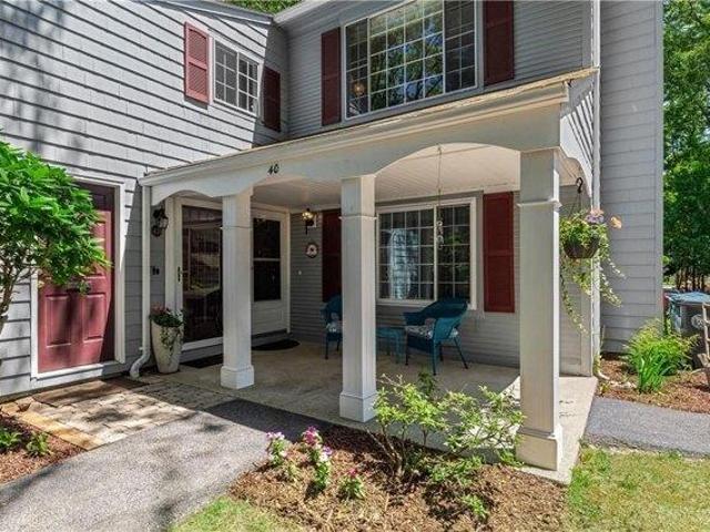 2 bedroom, Warwick RI 02818 105535701
