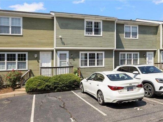 2 bedroom, Warwick RI 02818 105682766