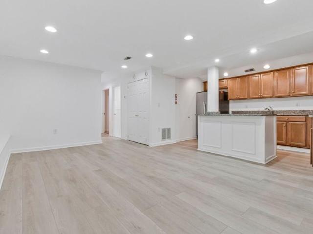 2 bedroom, Washington DC 20009 LS104924508