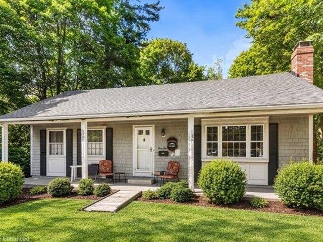 2 bedroom, Weymouth MA 02189 105549126