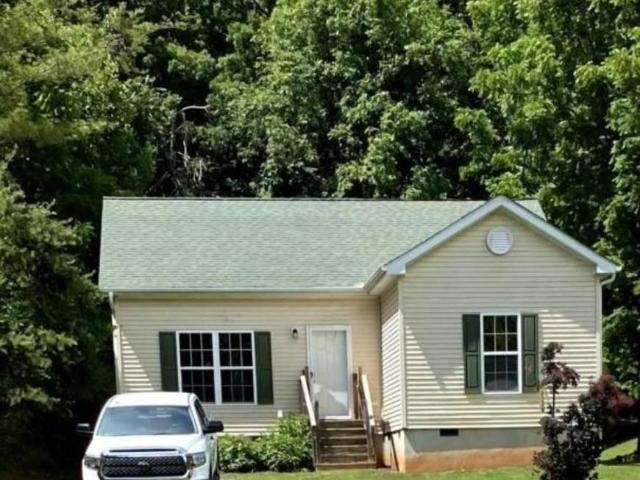 2 bedroom, Weaverville NC 28787 106027126