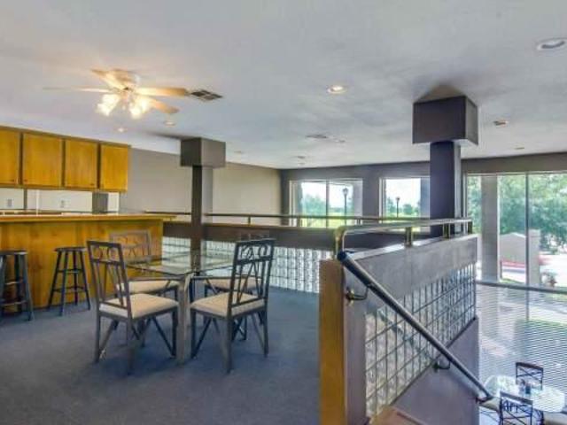 2 bedroom, Webster TX 77598 104860148