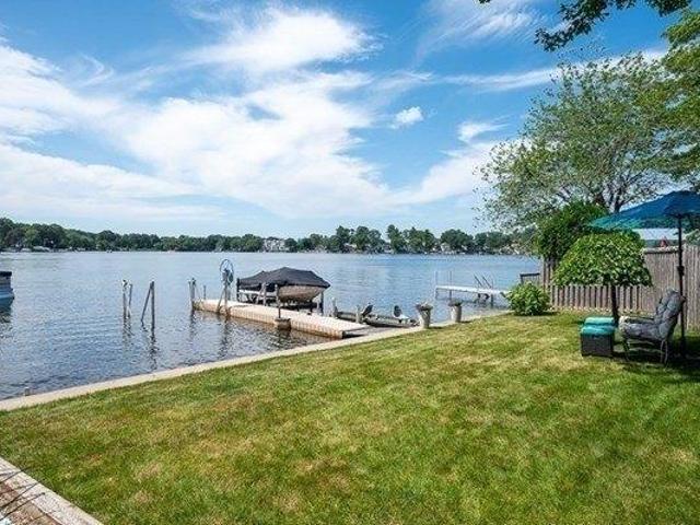 2 bedroom, Webster MA 01570 104788326