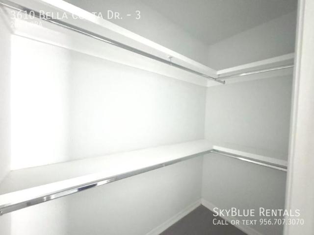 2 bedroom, Weslaco TX 78596 105836400