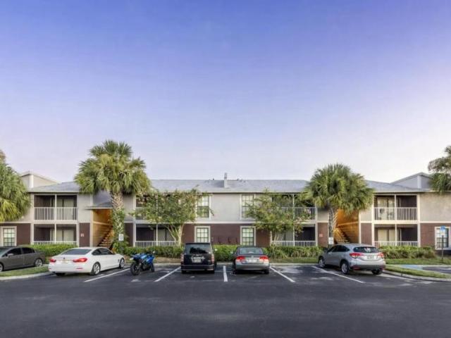2 bedroom, Wesley Chapel FL 33543 LS105840694