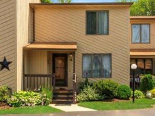 2 bedroom, West Warwick RI 02893 105574794