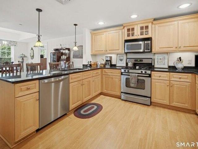 2 bedroom, West Hartford CT 06119 105126961