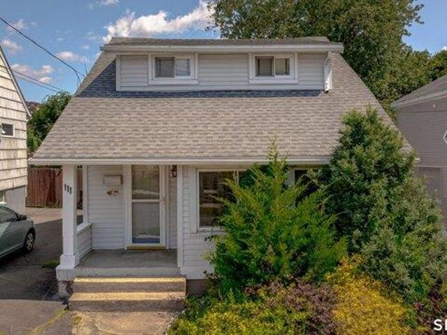 2 bedroom, West Haven CT 06516 105552056
