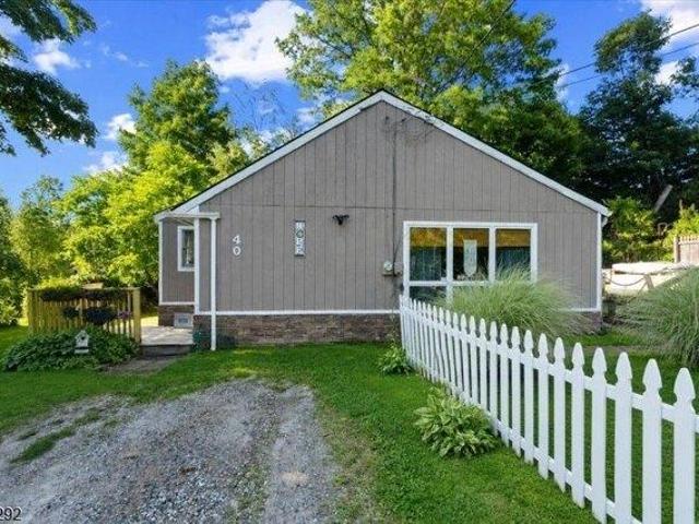 2 bedroom, West Milford NJ 07421 105277487