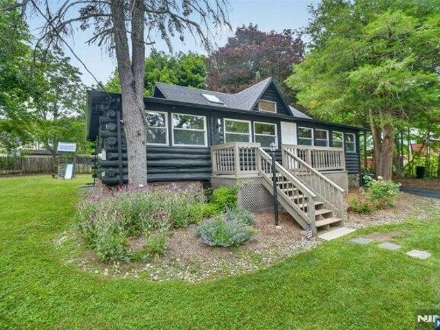 2 bedroom, West Milford NJ 07480 105232680