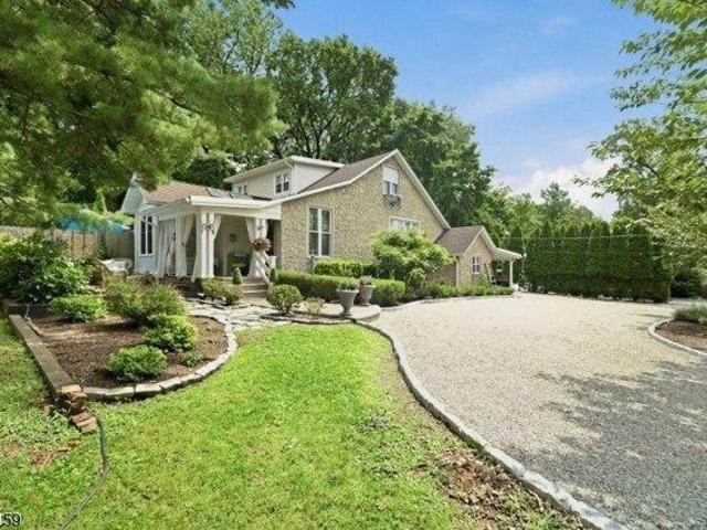2 bedroom, West Orange NJ 07052 105207284