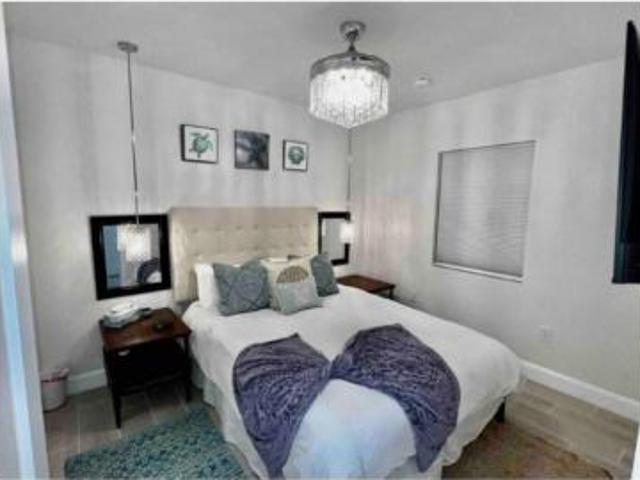 2 bedroom, West Palm Beach FL 33405 105392268