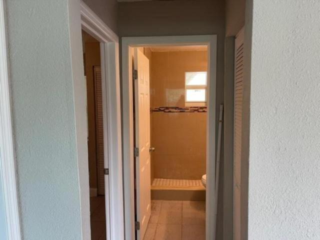 2 bedroom, West Palm Beach FL 33407 105212891
