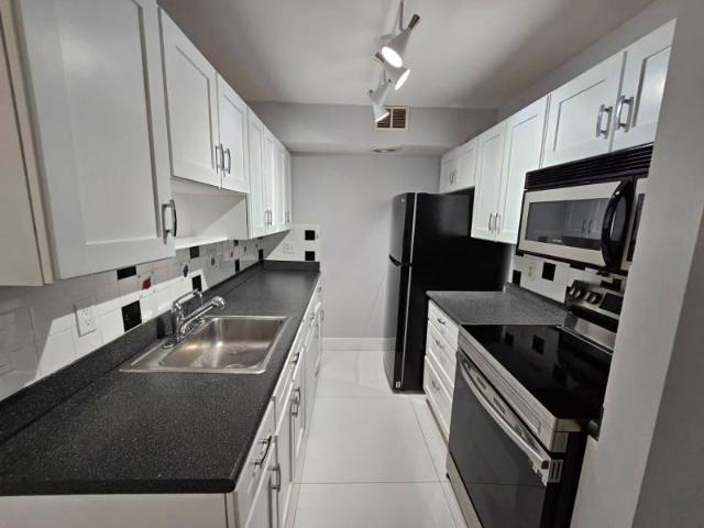2 bedroom, West Palm Beach FL 33415 106030544