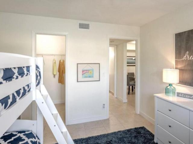 2 bedroom, West Palm Beach FL 33417 106016787