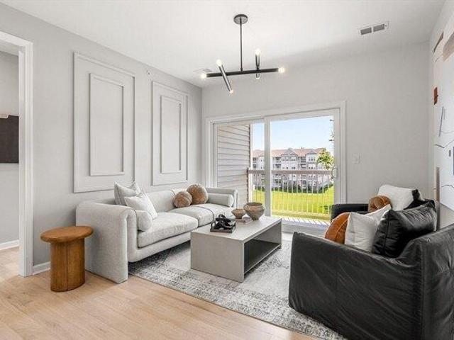 2 bedroom, Westborough MA 01581 104832560