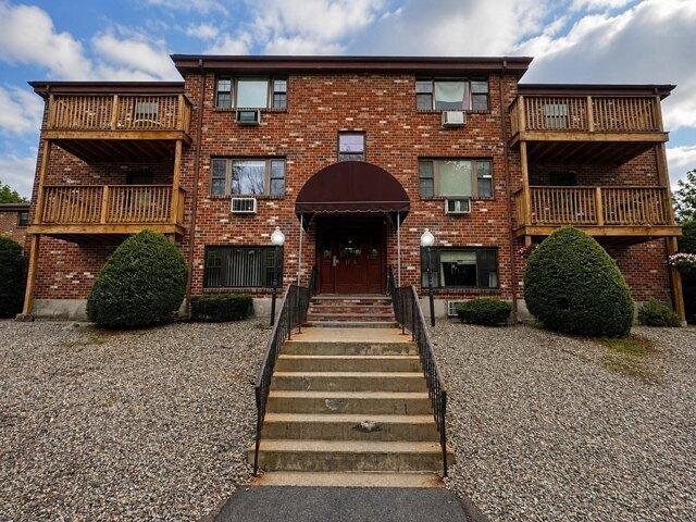 2 bedroom, Westborough MA 01581 105383797