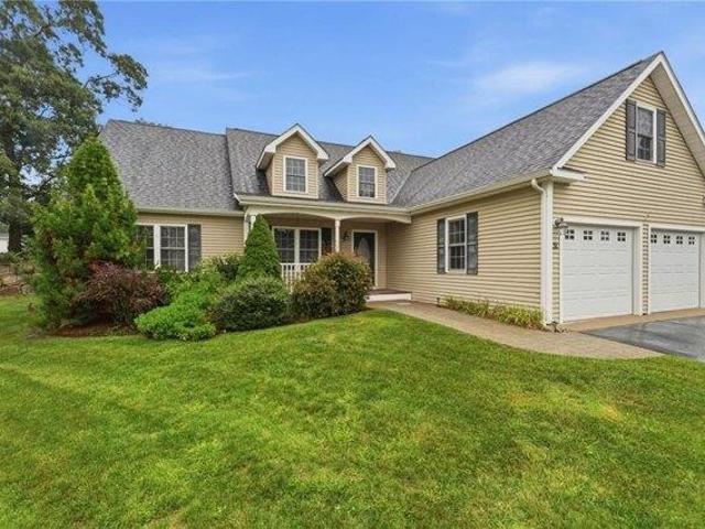 2 bedroom, Westerly RI 02891 105653073