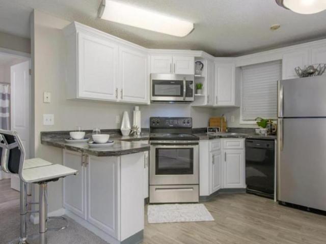 2 bedroom, Westfield MA 01085 105145362