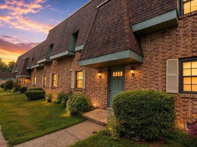 2 bedroom, Westfield MA 01085 105366791