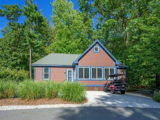 2 bedroom, Westford MA 01886 105426153