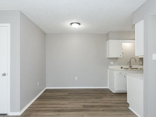 2 bedroom, Wharton TX 77488 LS105699373