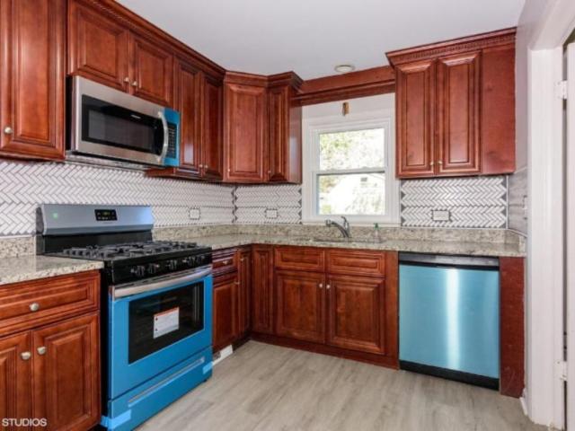 2 bedroom, Wheaton IL 60189 105732874