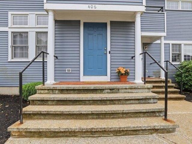 2 bedroom, Whitman MA 02382 105401877